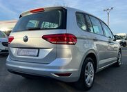 Volkswagen Touran 5