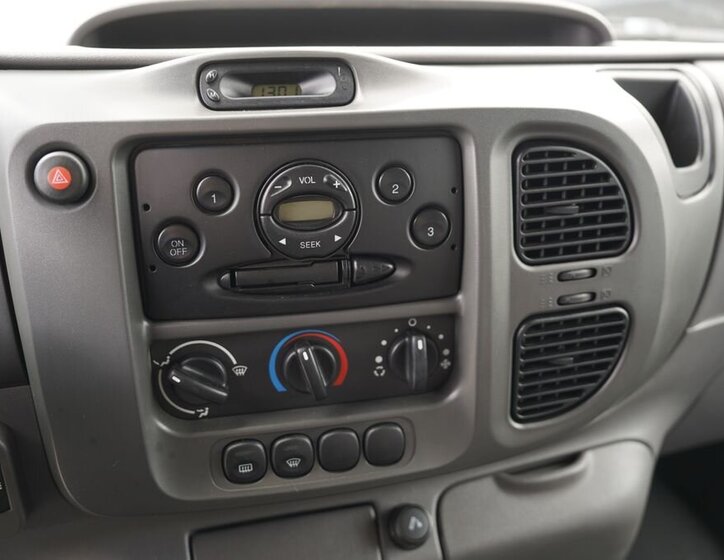 Ford Transit Skříň 2,0 l 73 kw