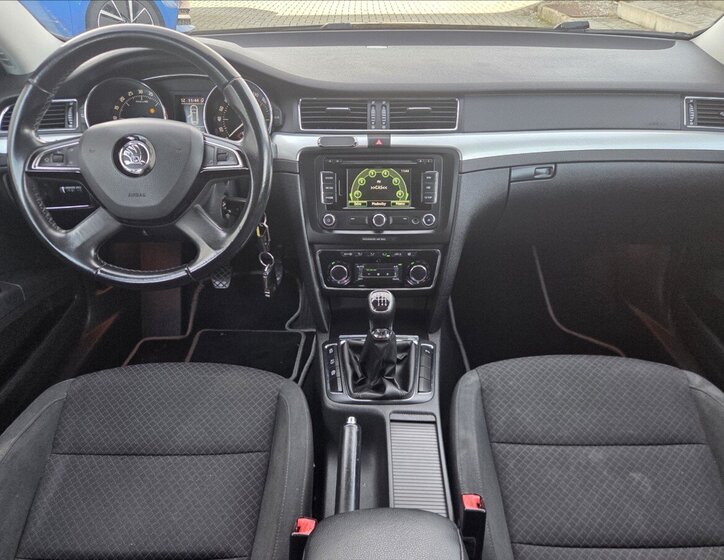 Škoda Superb Kombi 2,0 l 103 kw