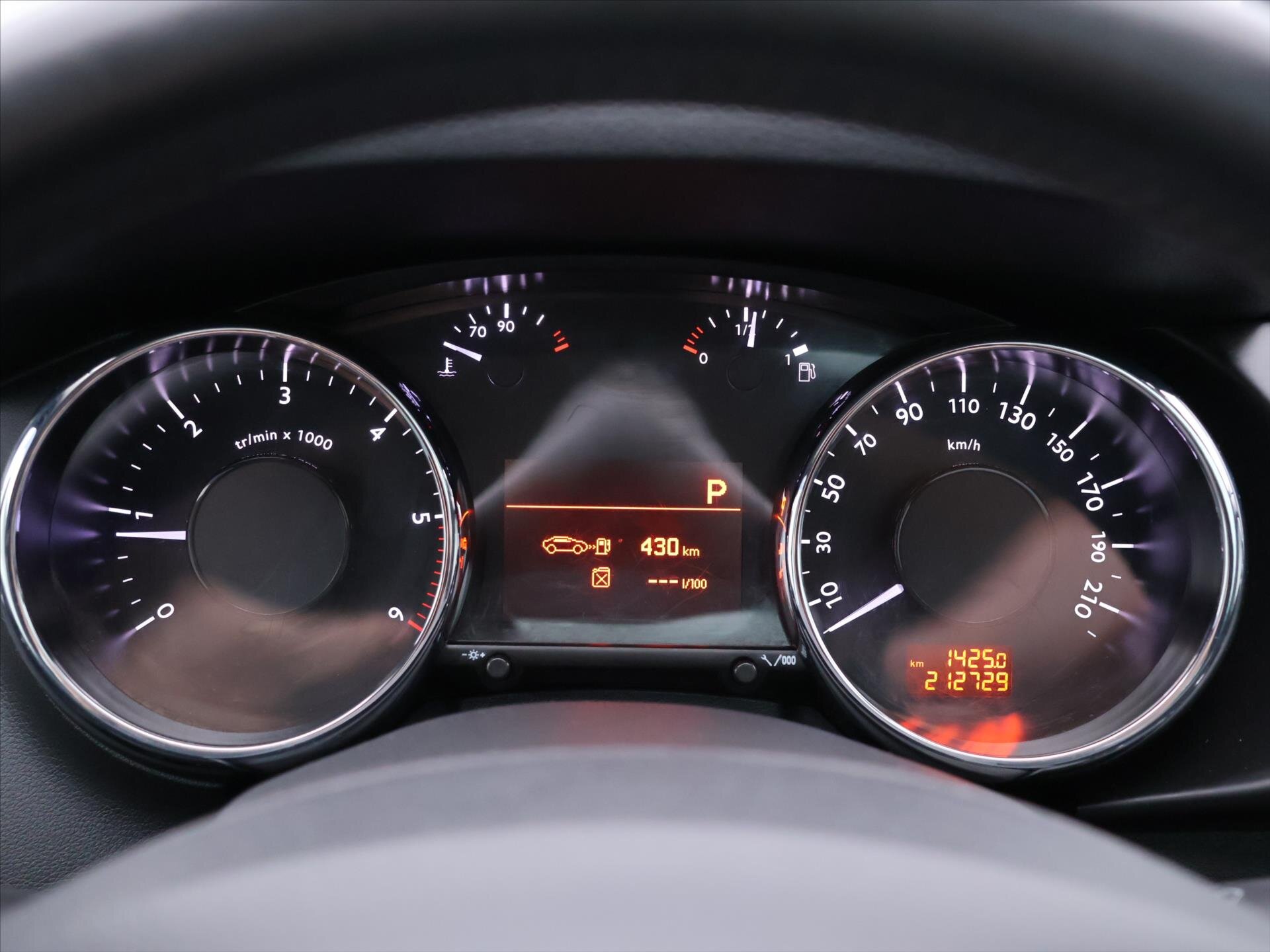 Peugeot 3008 MPV 2,0 l 120 kw