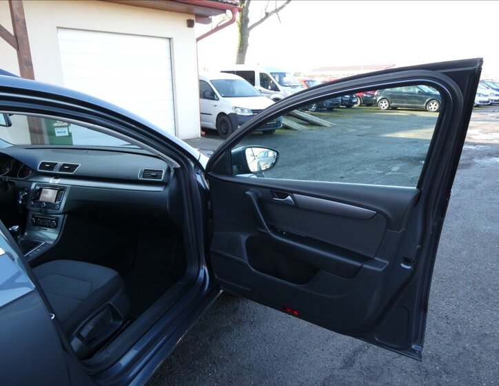 Volkswagen Passat Kombi 1,4 l 90 kw