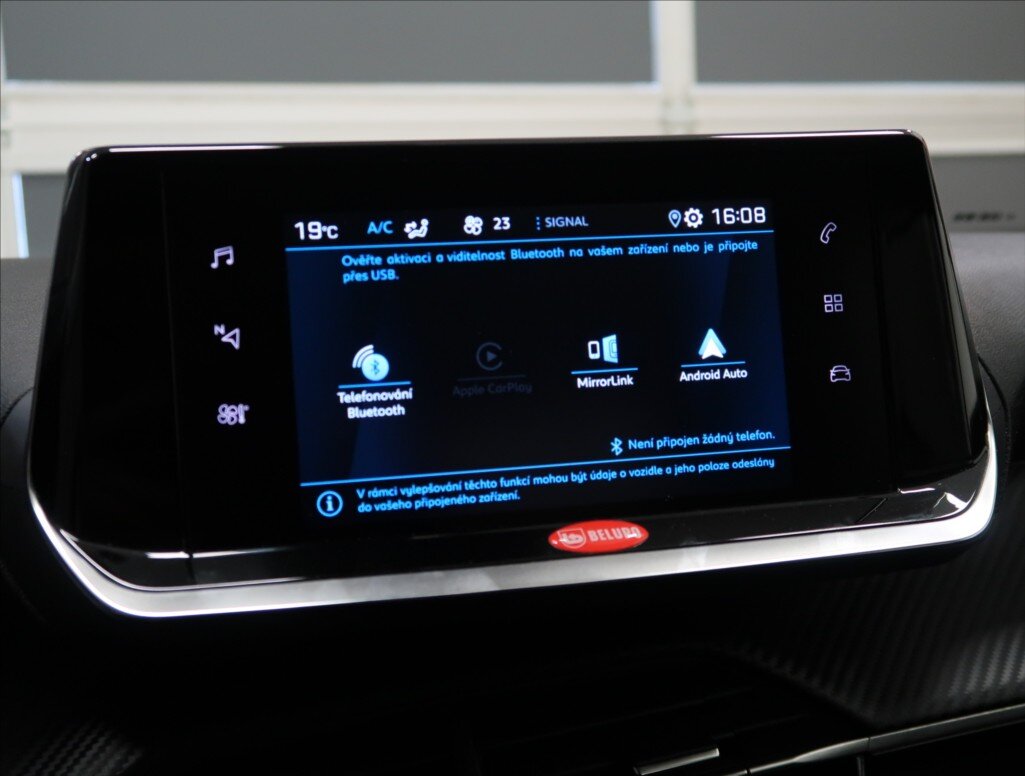 Peugeot 2008 SUV / Terénní 1,2 l 74 kw