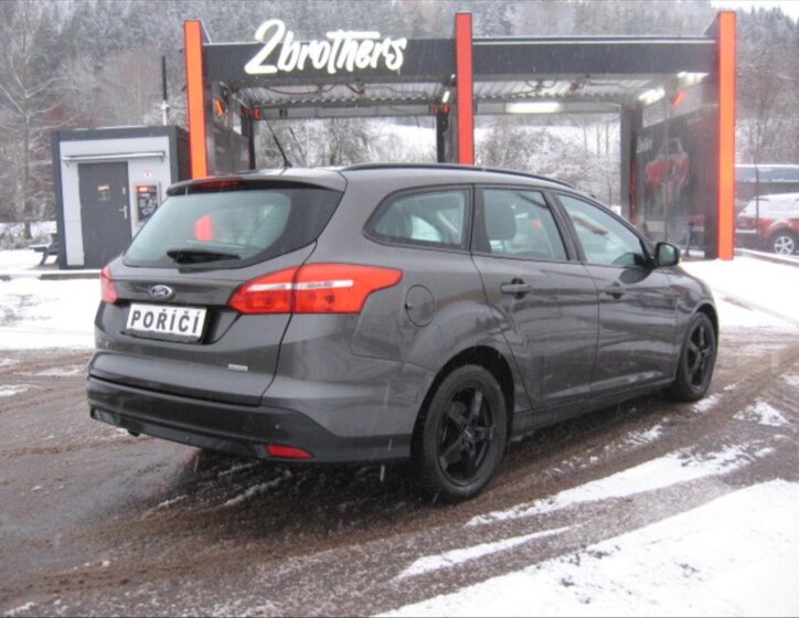 Ford Focus 6