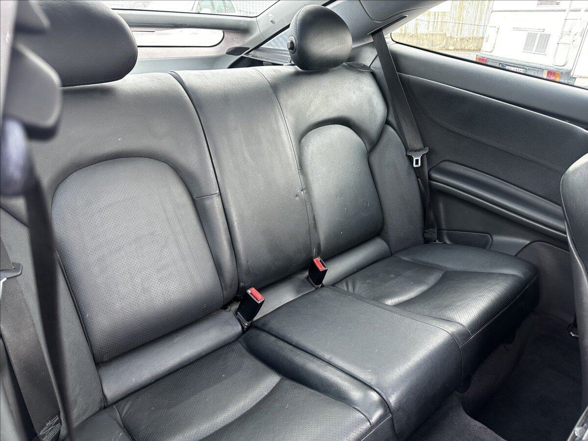 Mercedes-Benz Třídy C Kupé 2,0 l 120 kw