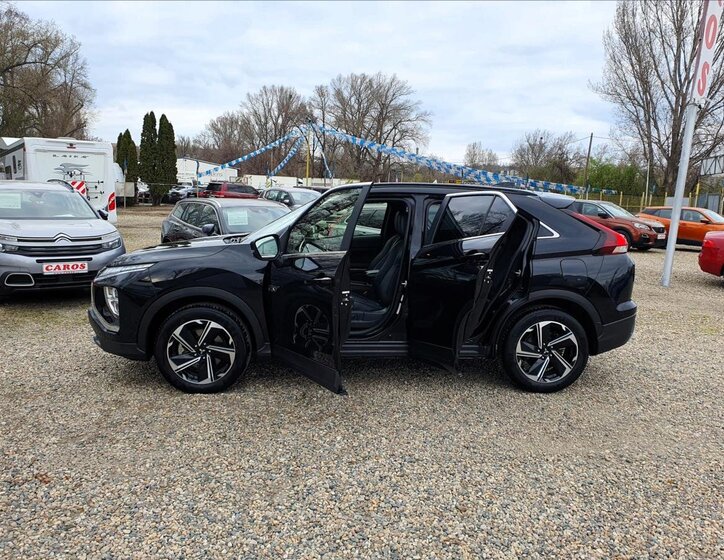 Mitsubishi Eclipse Cross SUV / Terénní 2,4 l 133 kw