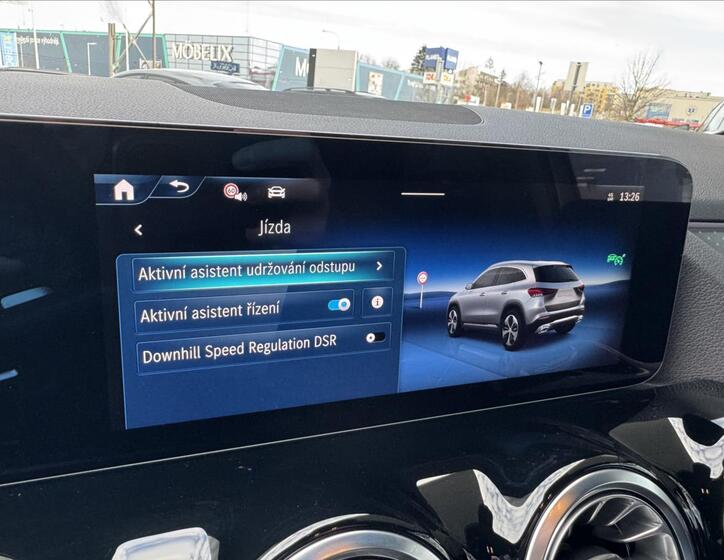 Mercedes-Benz GLA 15