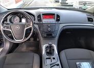 Opel Insignia 11