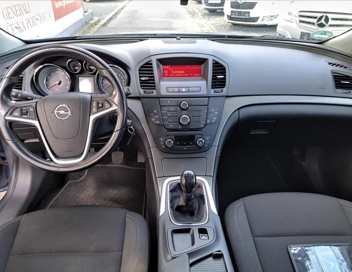 Opel Insignia 11