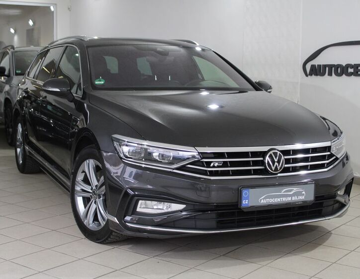 Volkswagen Passat 1
