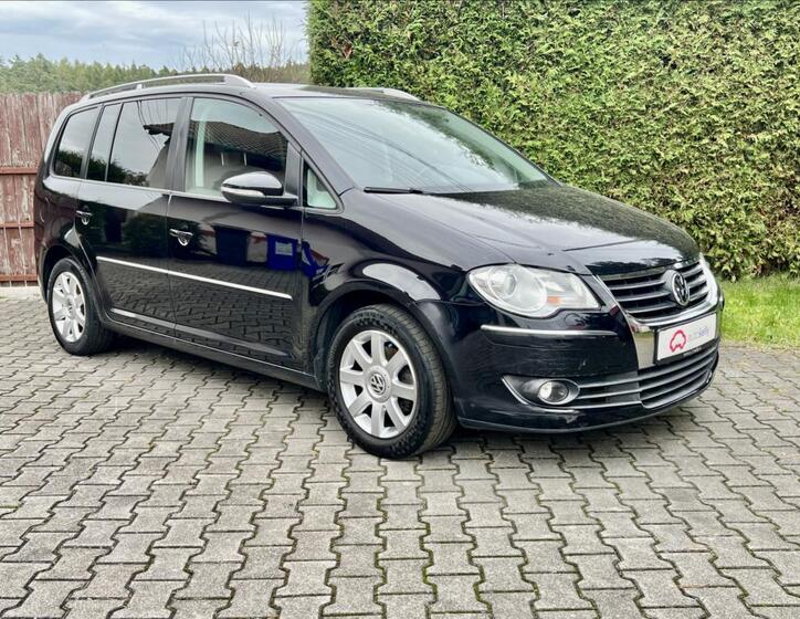 Volkswagen Touran 7