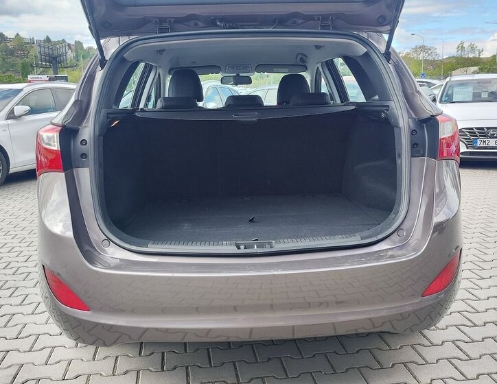 Hyundai i30 Kombi 1,6 l 88 kw