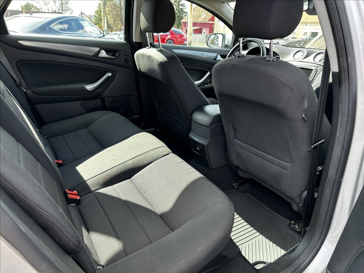 Ford Mondeo Kombi 2,0 l 103 kw