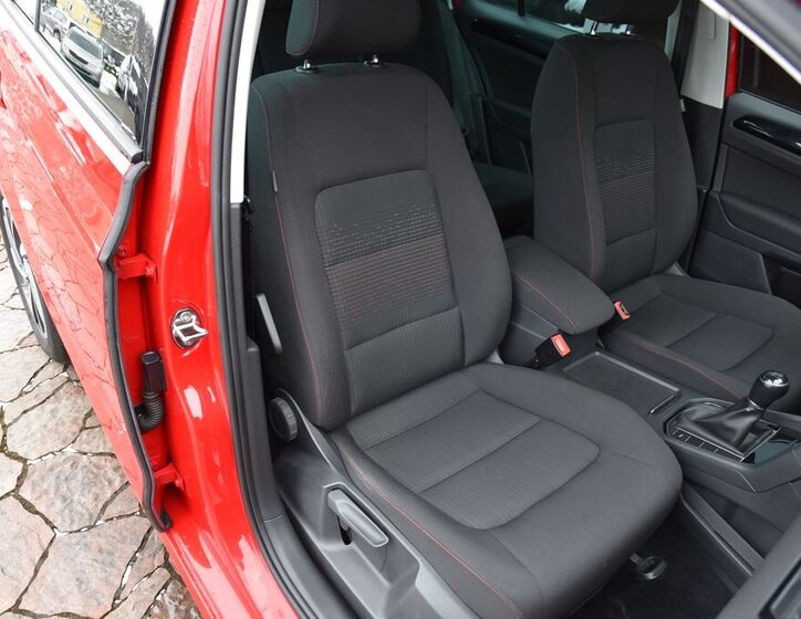 Volkswagen Golf Sportsvan MPV 1,2 l 81 kw