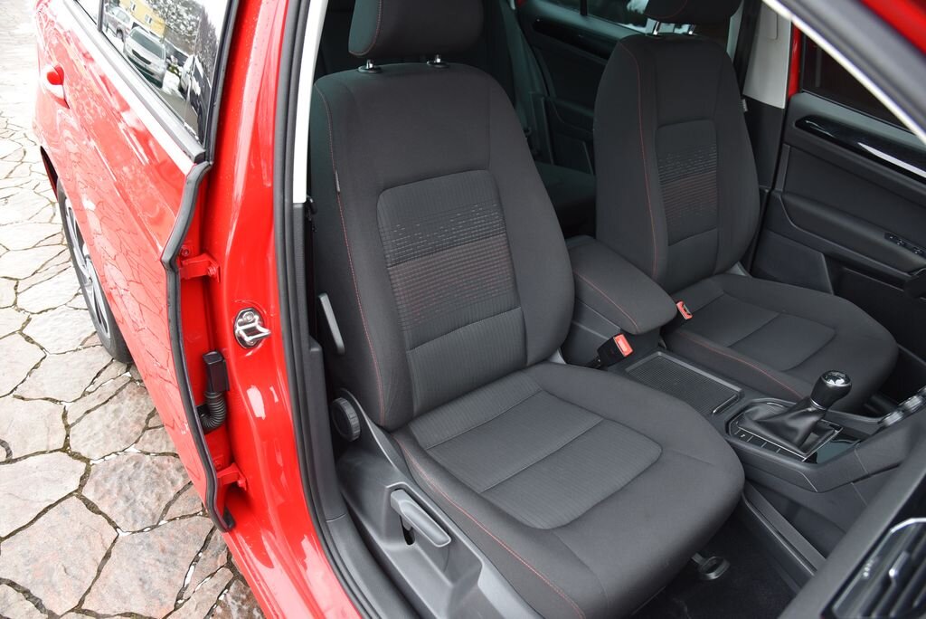 Volkswagen Golf Sportsvan MPV 1,2 l 81 kw