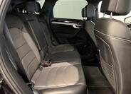 Volkswagen Touareg 25