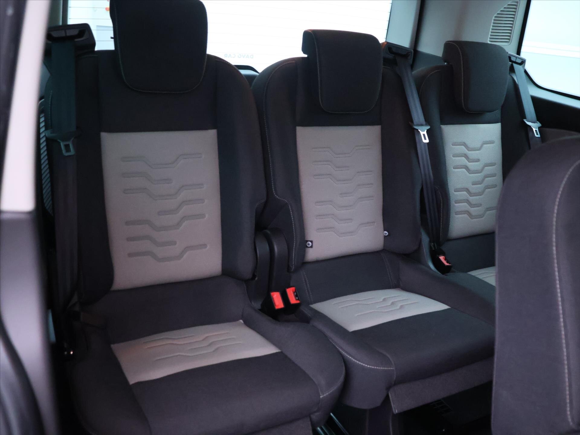 Ford Tourneo Custom MPV 2,2 l 114 kw