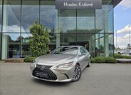 Lexus ES 300h Sedan / Limuzína 2,5 l 160 kw