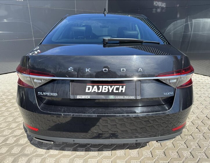 Škoda Superb Liftback 2,0 l 200 kw