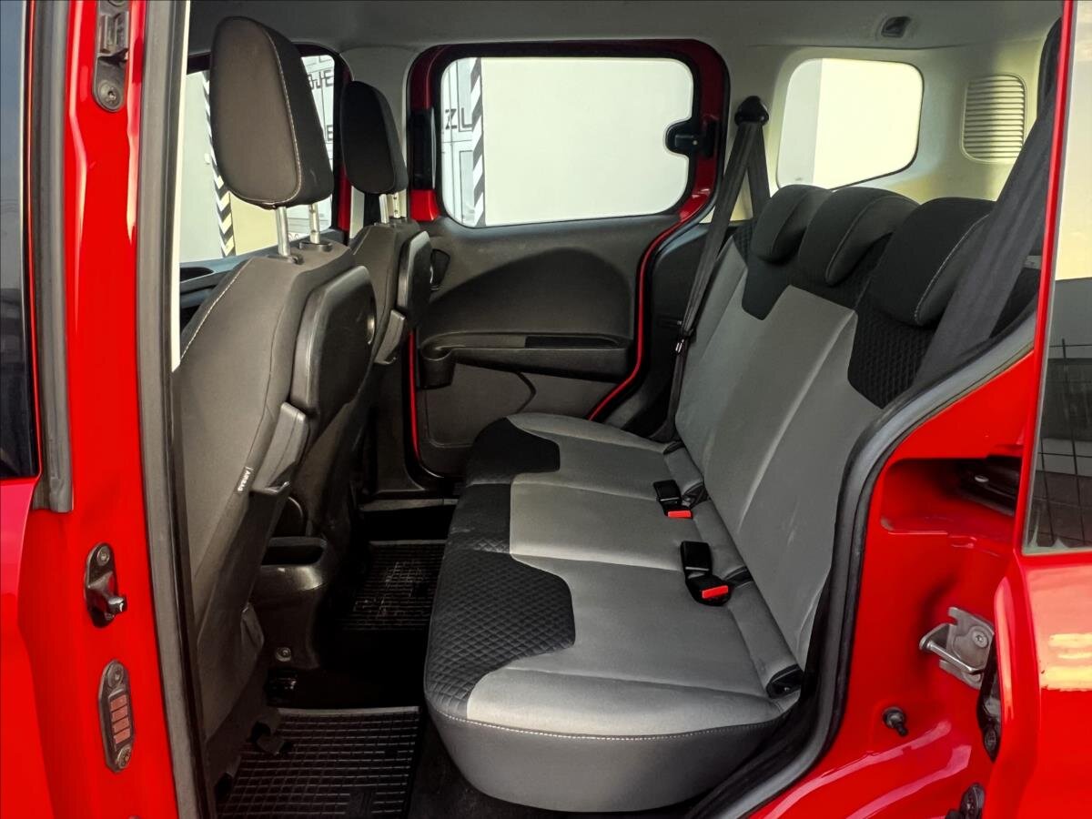 Ford Tourneo Courier Kombi 998,0 74 kw