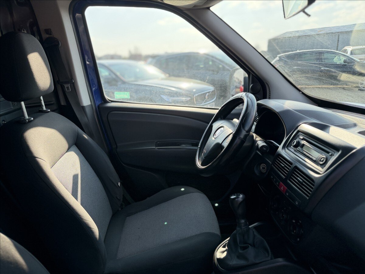 Fiat Dobló cargo Pick-up 1,2 l 66 kw