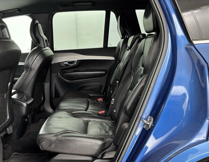 Volvo XC90 SUV / Terénní 2,0 l 173 kw