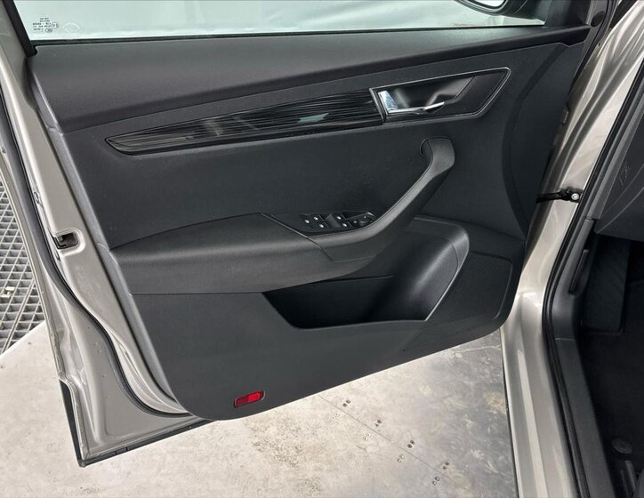 Škoda Karoq SUV / Terénní 1,5 l 110 kw