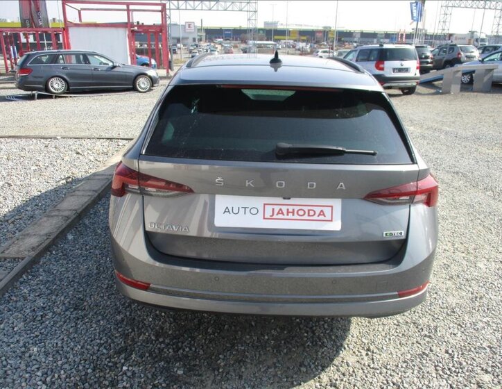 Škoda Octavia Kombi 1,5 l 110 kw