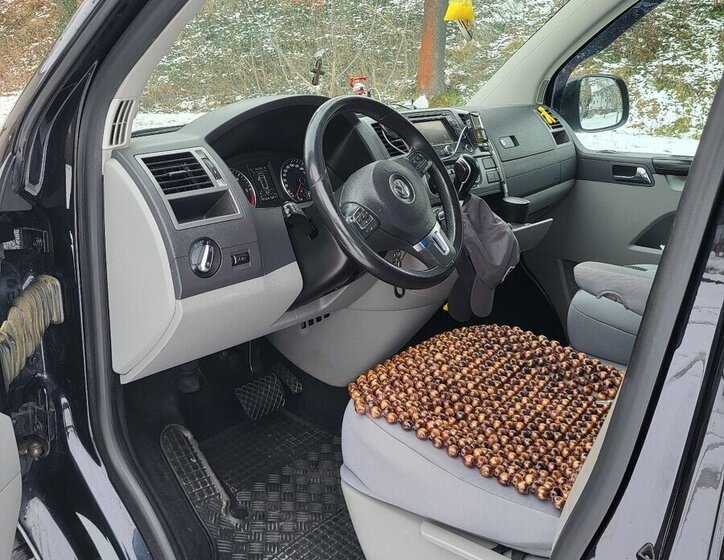 Volkswagen Caravelle VAN-Minibus 2,0 l 103 kw