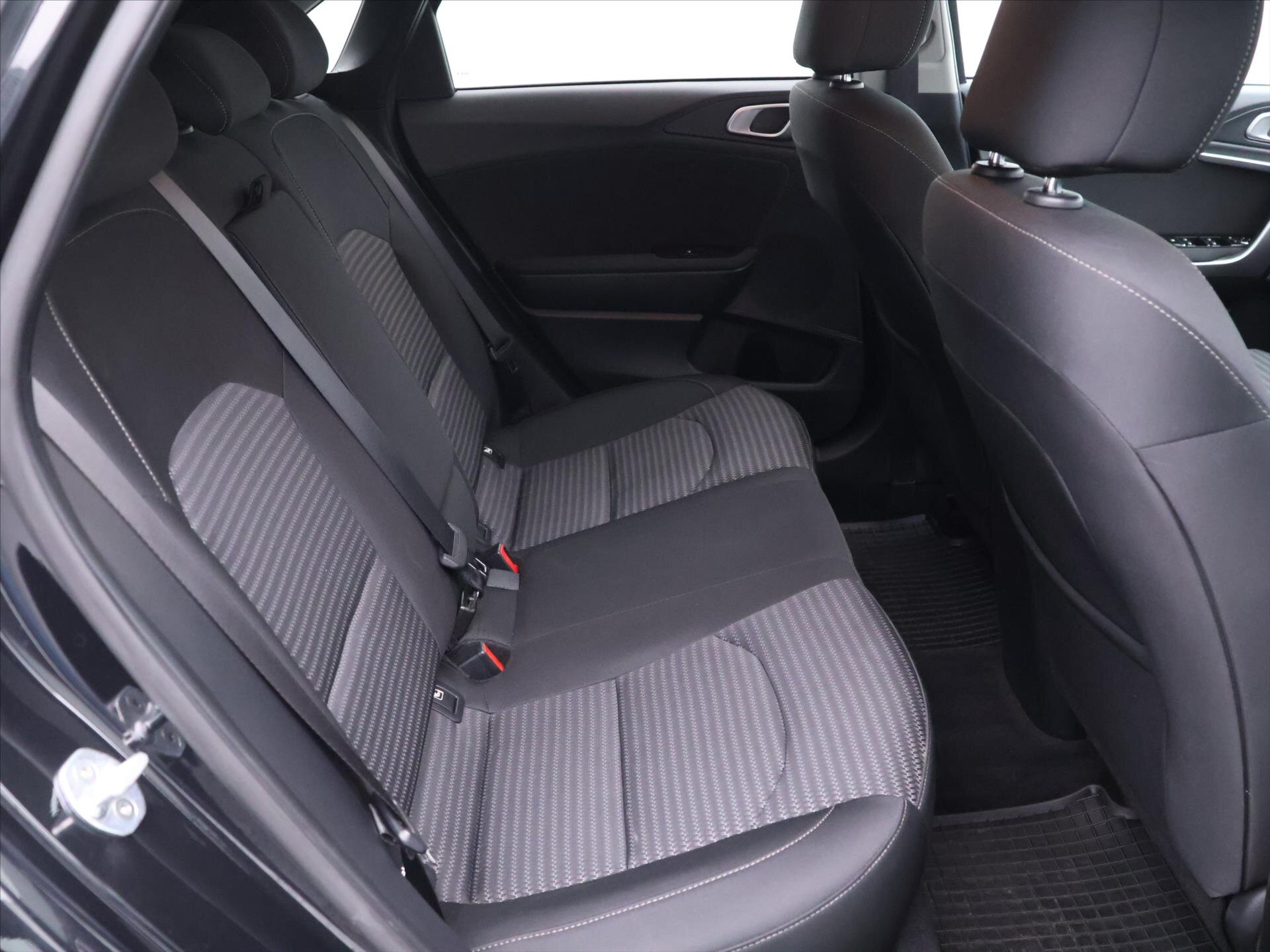 KIA Ceed Hatchback 1,5 l 118 kw