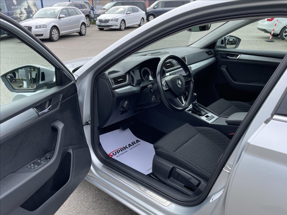 Škoda Superb