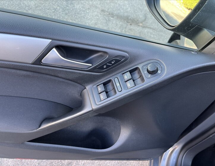 Volkswagen Golf Hatchback 1,6 l 75 kw