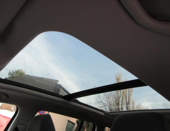 Volkswagen Touran 25