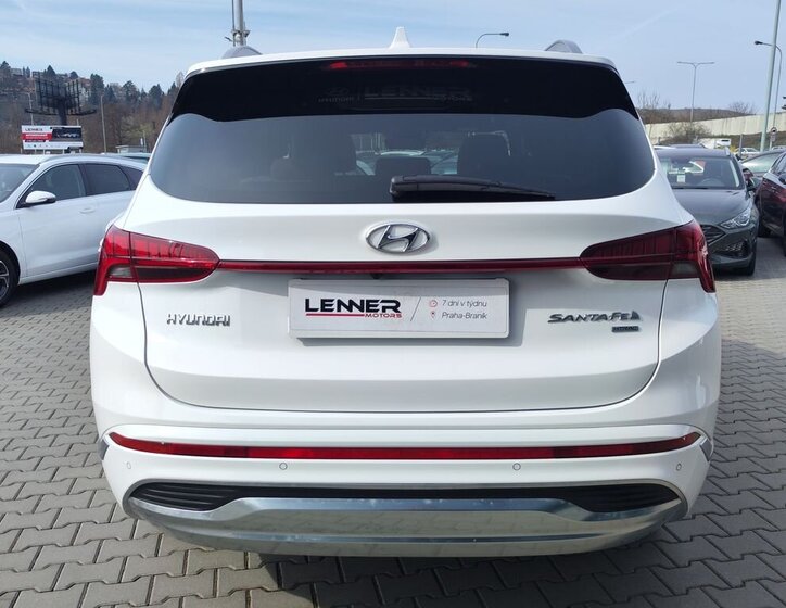 Hyundai Santa Fe SUV / Terénní 2,2 l 142 kw