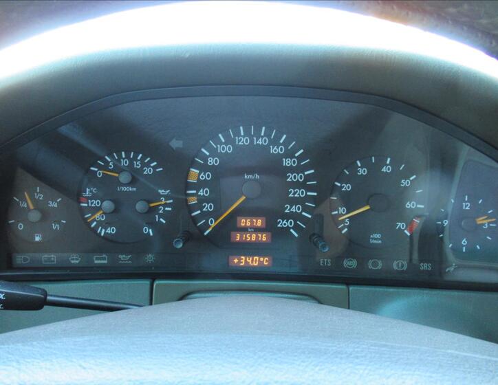 Mercedes-Benz 140 13