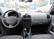 Hyundai Accent Liftback 1,3 l 63 kw