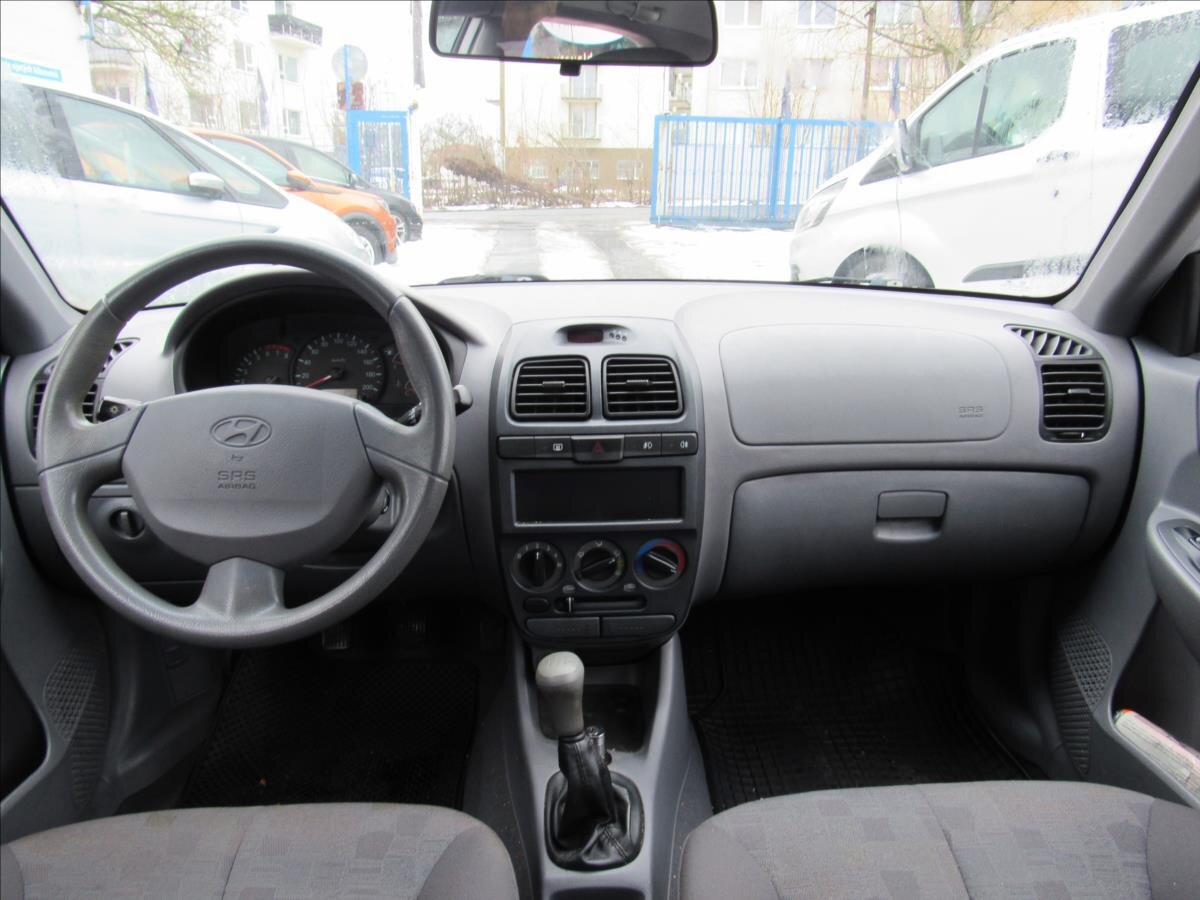 Hyundai Accent Liftback 1,3 l 63 kw