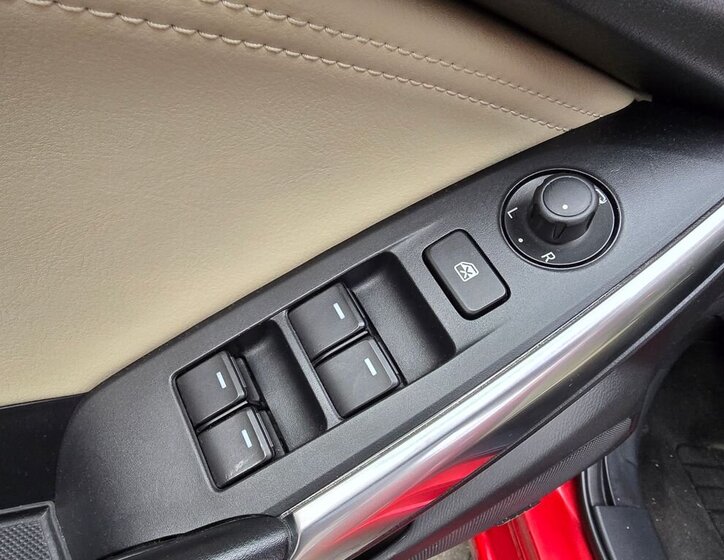 Mazda 6 Sedan 2,5 l 141 kw