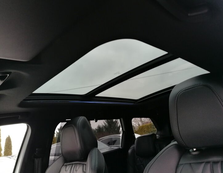 Peugeot 5008 SUV 1,5 l 96 kw