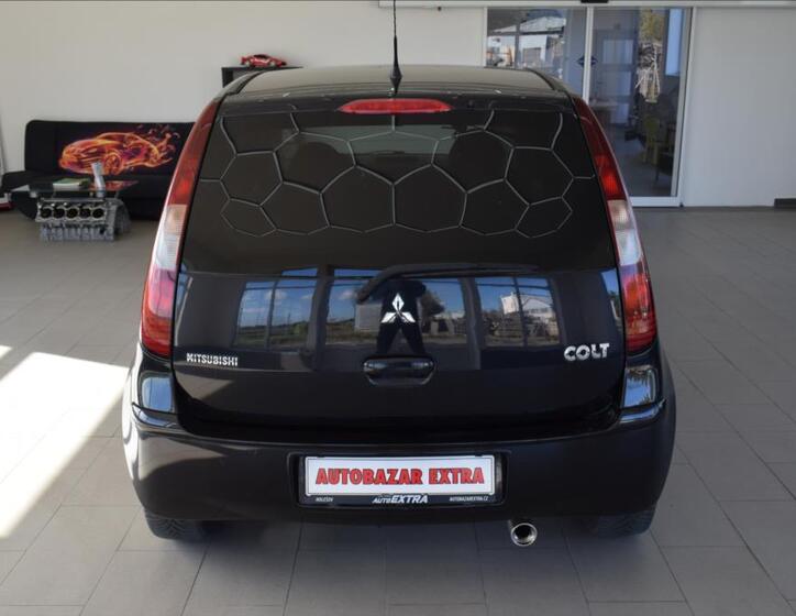 Mitsubishi Colt 6