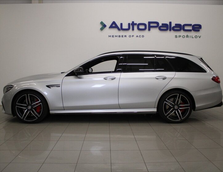 Mercedes-Benz Třídy E Kombi 4,0 l 450 kw