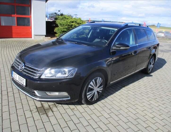 Volkswagen Passat 1