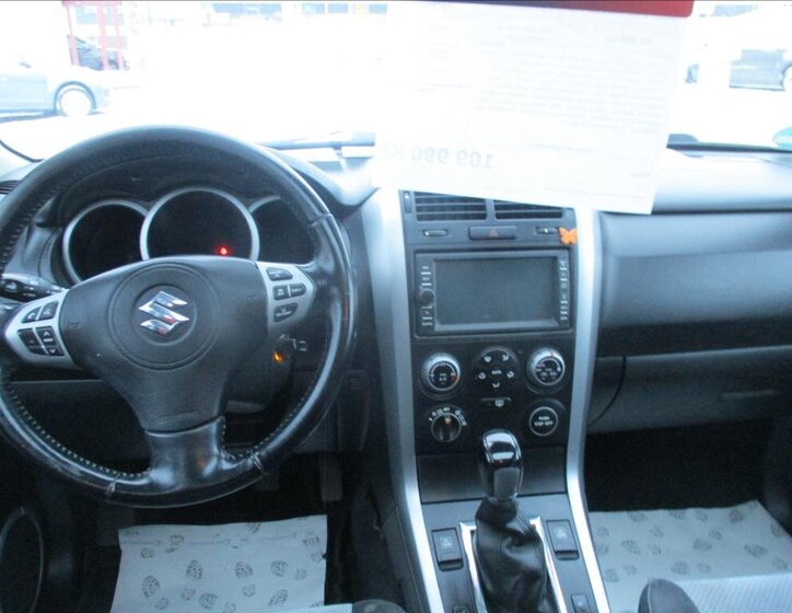 Suzuki Grand Vitara 16