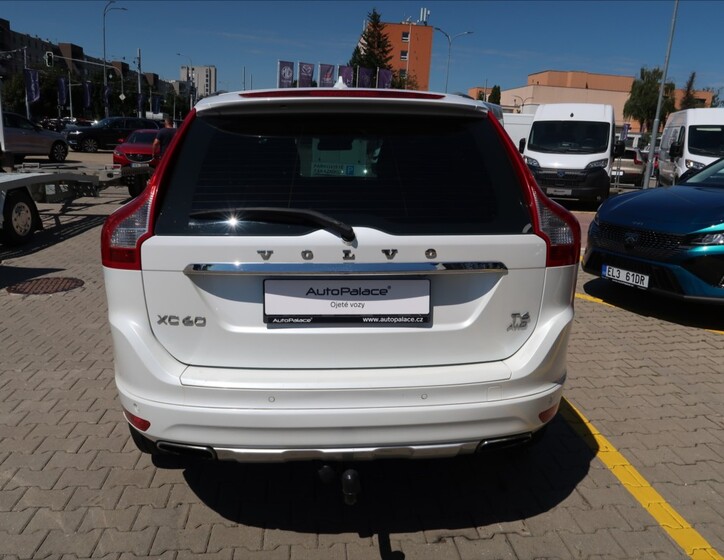 Volvo XC60 5