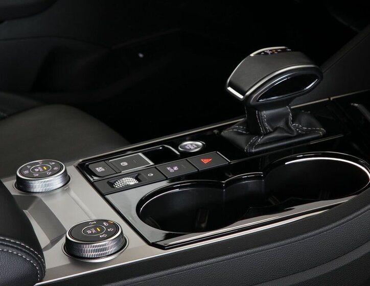 Volkswagen Touareg SUV / Terénní 3,0 l 210 kw