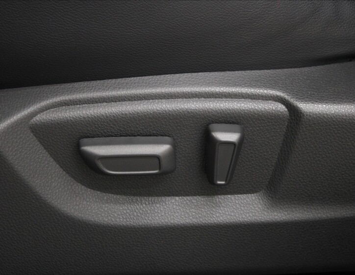 Mitsubishi Eclipse Cross 25