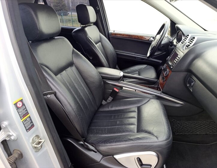 Mercedes-Benz Třídy M SUV 3,0 l 165 kw