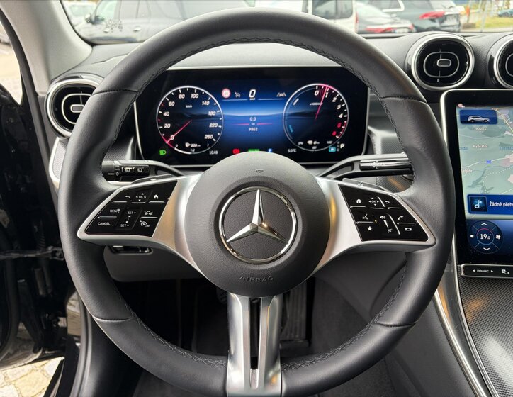 Mercedes-Benz GLC SUV / Terénní 2,0 l 145 kw