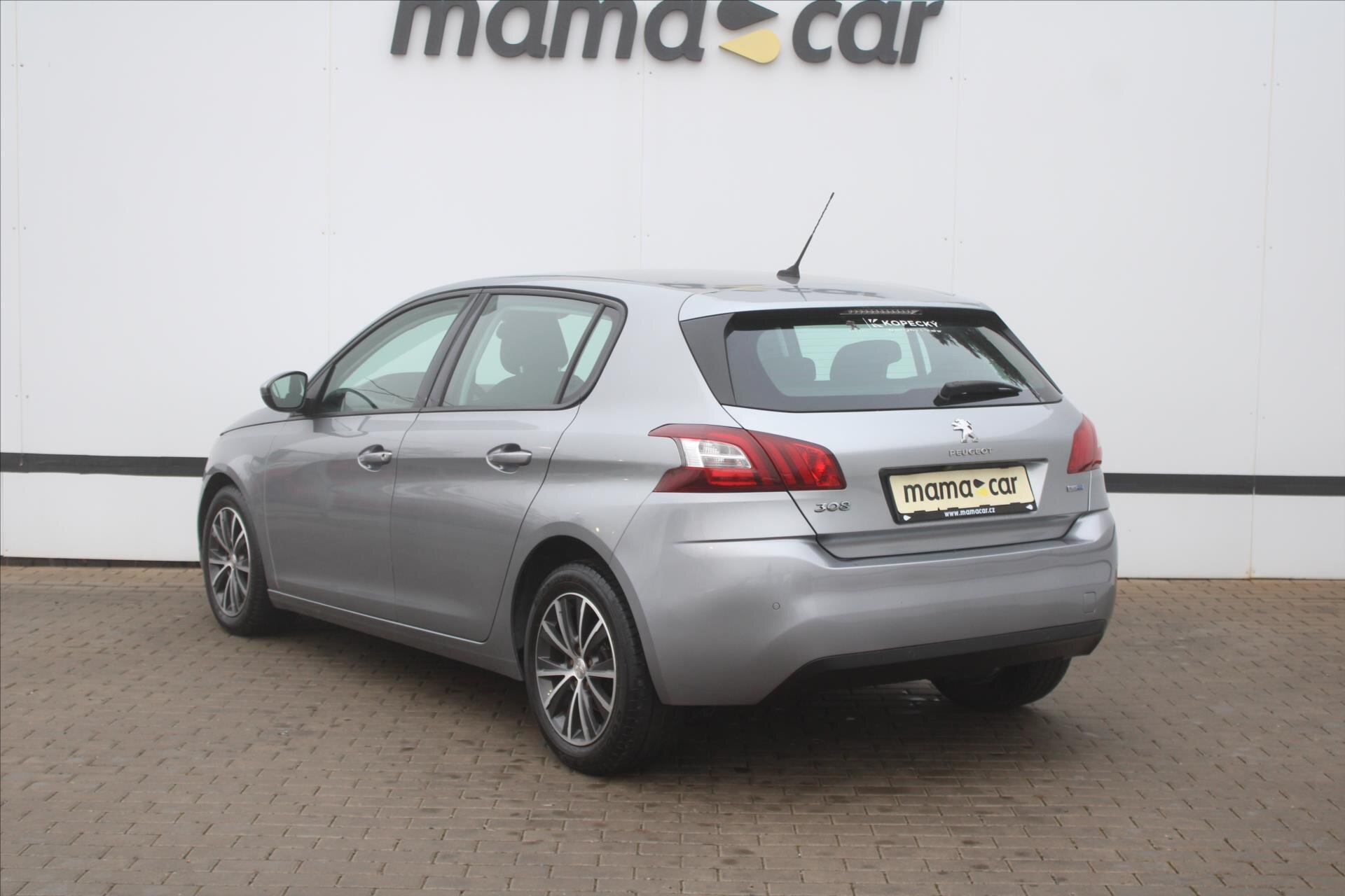 Peugeot 308 Hatchback 1,6 l 73 kw
