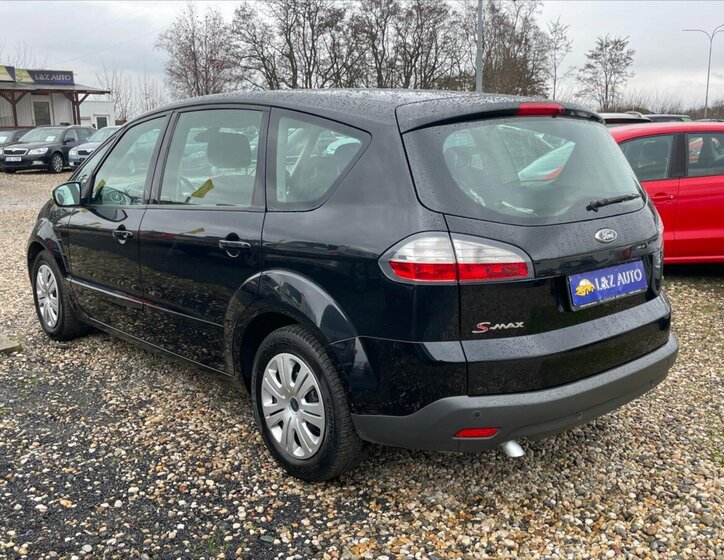 Ford S-MAX 4