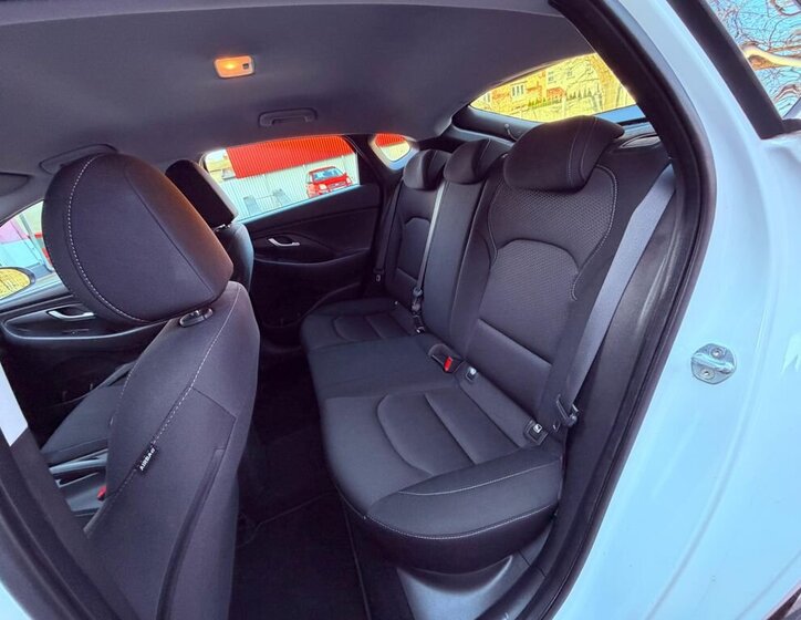 Hyundai i30 Hatchback 1,4 l 103 kw